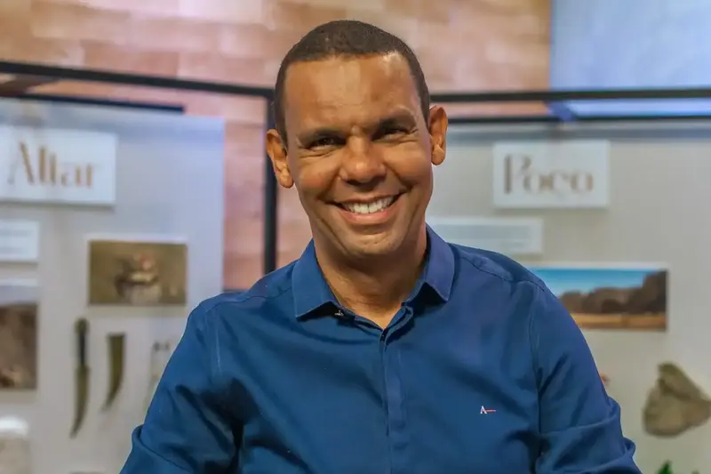 Confiar no Tempo de Deus | Evangelho no Lar Quem é o Rodrigo Silva. Do Autoconhecimento, Conhecimento, Fé até a Paixão pela História Bíblica. Rodrigo Silva em Wikipédia Completa Rodrigo Silva nasceu em 1970 em Belo Horizonte, iniciando sua jornada de fé na igreja católica local. Sua infância foi marcada por experiências traumáticas. Curso Biblia Comentada Rodrigo Silva, curso rodrigo silva a biblia comentada